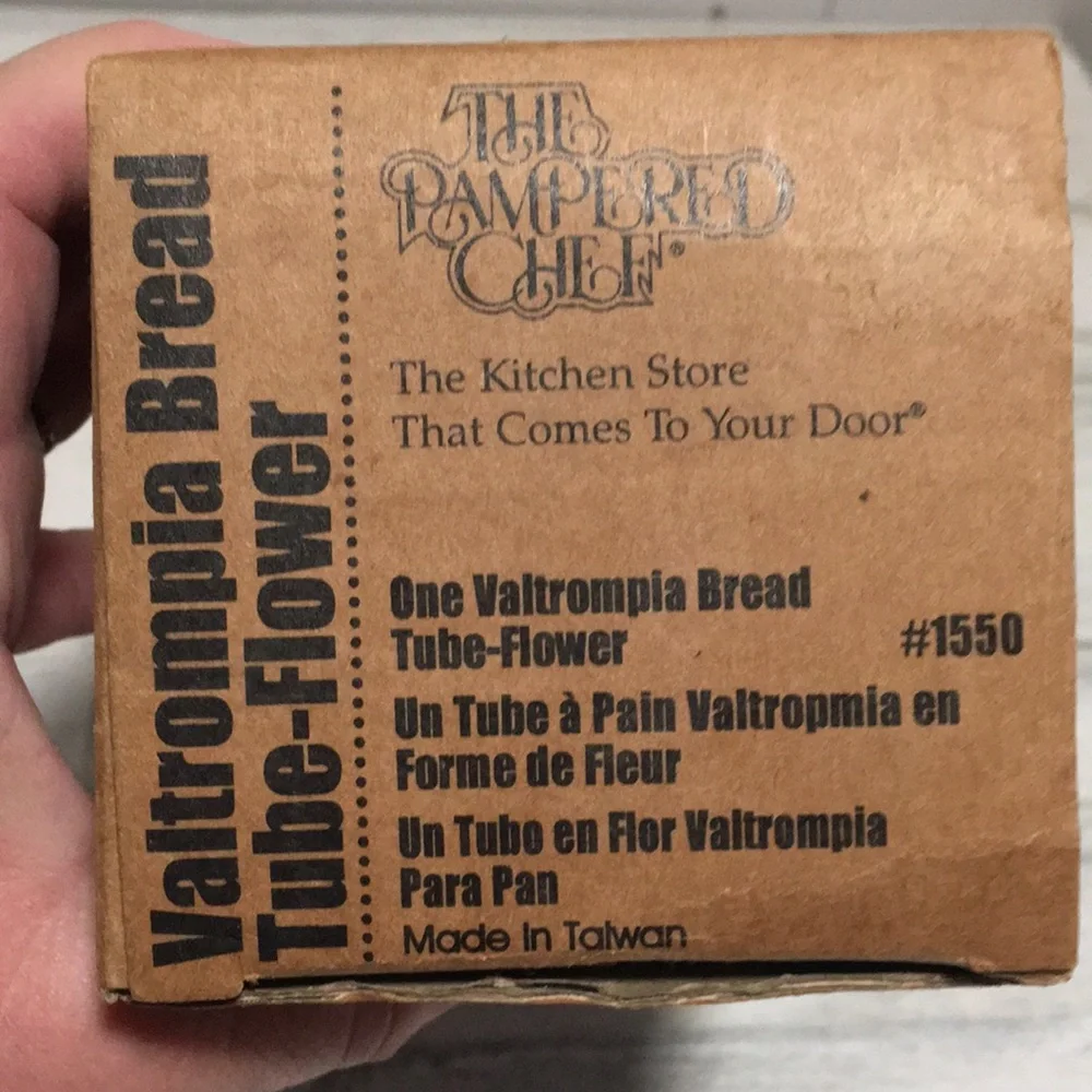 The Pampered chef Valtrompia bread tube-heart